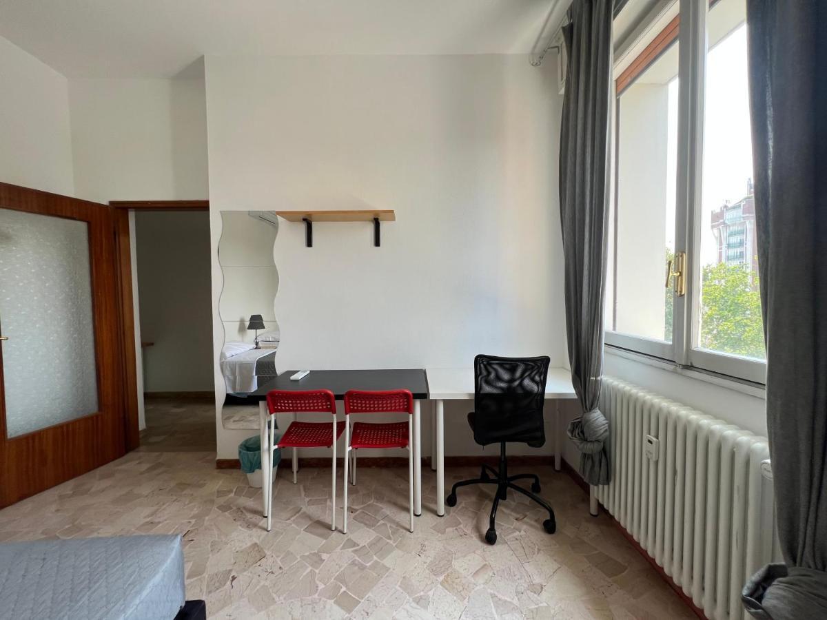 Bologna Fiera Fani Apartment Bagian luar foto