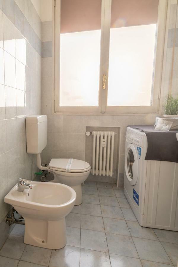 Bologna Fiera Fani Apartment Bagian luar foto